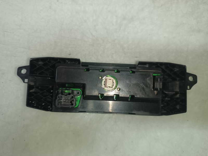 Recambio de pantalla multifuncion para citroen c3 hdi 70 furio referencia OEM IAM   