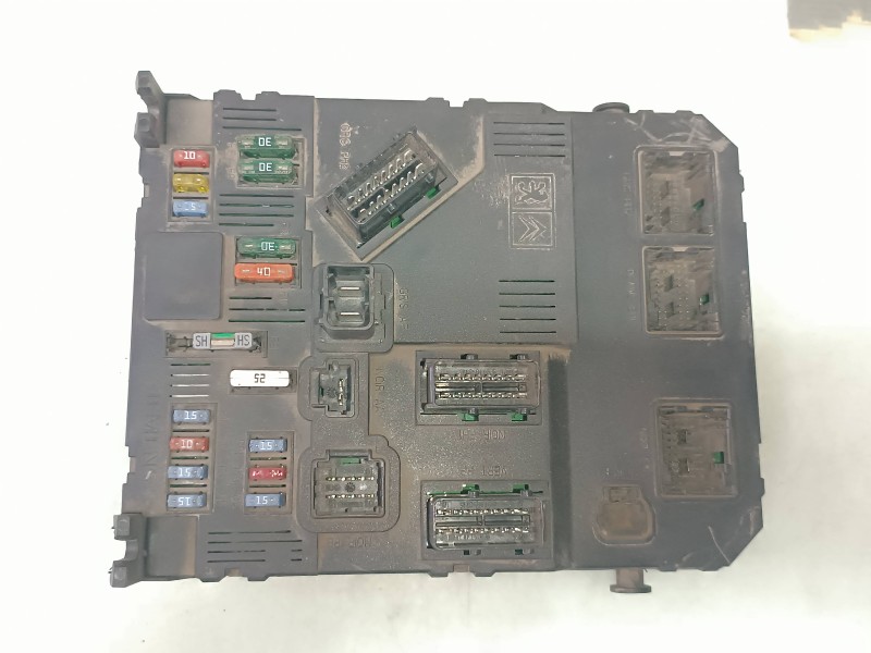 Recambio de caja reles / fusibles para citroen c3 referencia OEM IAM 9653667380 BSI F02 MG