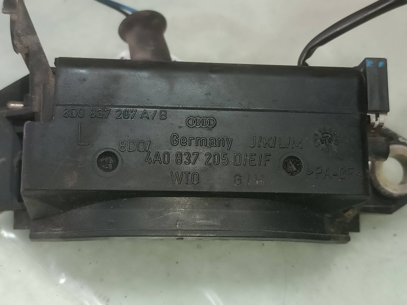 Recambio de maneta exterior delantera izquierda para audi a3 (8l) 1.9 tdi ambiente referencia OEM IAM 8D0837207AB  