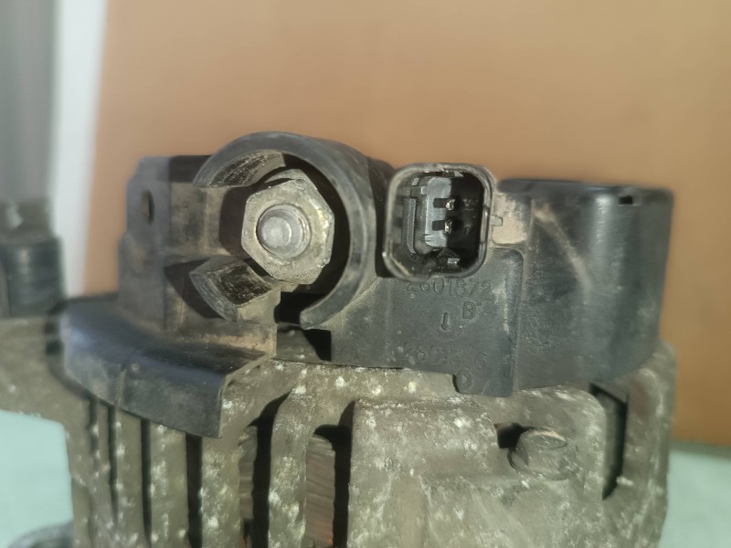 Recambio de alternador para citroen c3 hdi 70 furio referencia OEM IAM 9646476280 VALEO CL15