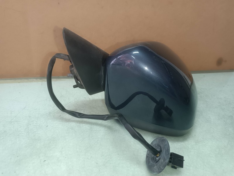 Recambio de retrovisor derecho para opel corsa d catch me referencia OEM IAM 468435664  ELECTRICO