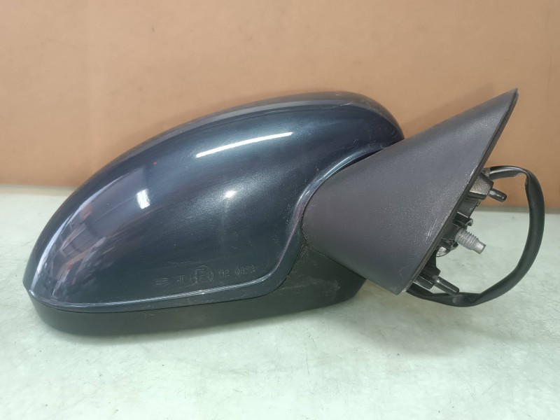 Recambio de retrovisor derecho para opel corsa d catch me referencia OEM IAM 468435664  ELECTRICO