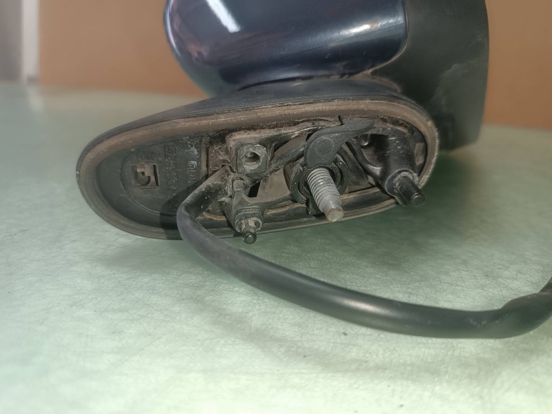 Recambio de retrovisor derecho para opel corsa d catch me referencia OEM IAM 468435664  ELECTRICO