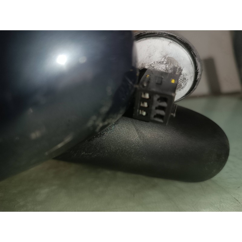 Recambio de retrovisor derecho para opel corsa d catch me referencia OEM IAM 468435664  ELECTRICO