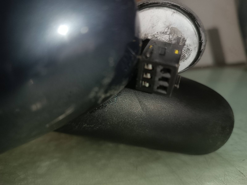 Recambio de retrovisor derecho para opel corsa d catch me referencia OEM IAM 468435664  ELECTRICO