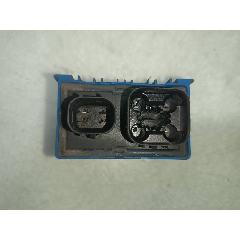 Recambio de caja precalentamiento para opel corsa d catch me referencia OEM IAM 51299044 55557780 GM