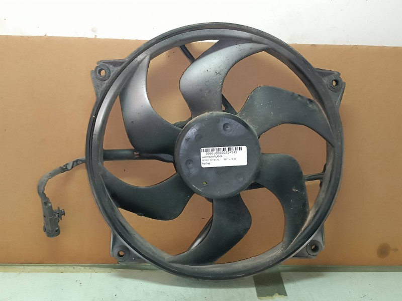 Recambio de electroventilador para peugeot 307 (s1) xs referencia OEM IAM   CONECTOR 2 PINES