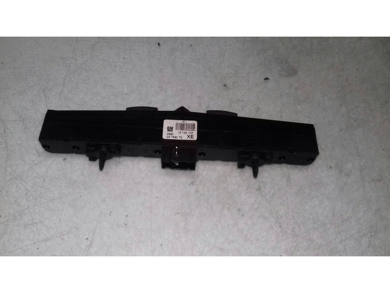 Recambio de warning para opel astra h ber. cosmo referencia OEM IAM 13100107 03758070 GM