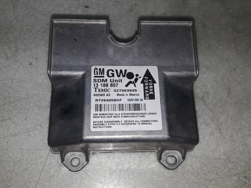 Recambio de centralita airbag para opel astra h ber. cosmo referencia OEM IAM 13188857 327963935 TEMIC