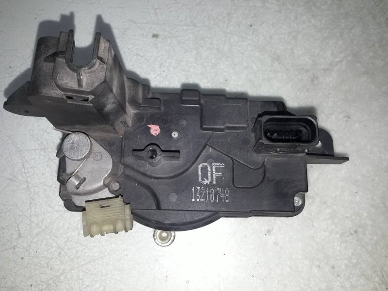 Recambio de cerradura puerta delantera izquierda para opel astra h ber. cosmo referencia OEM IAM 13218746  ELECTRICA