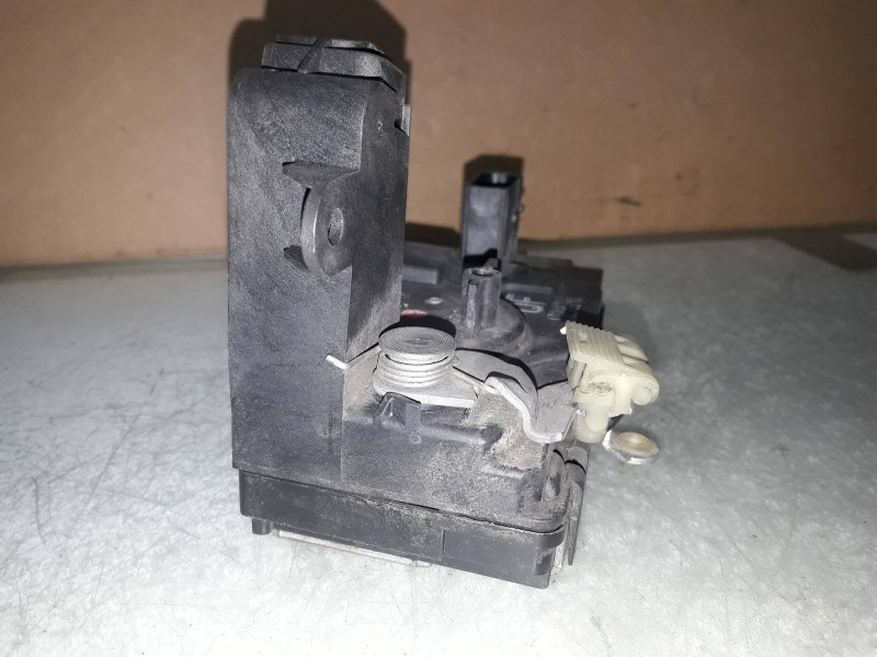 Recambio de cerradura puerta delantera izquierda para opel astra h ber. cosmo referencia OEM IAM 13218746  ELECTRICA
