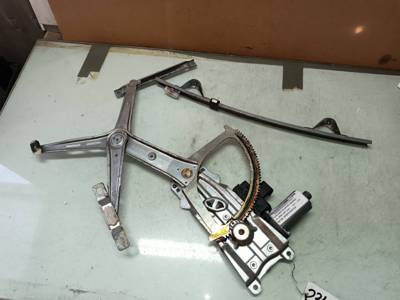 Recambio de elevalunas delantero izquierdo para opel astra h ber. cosmo referencia OEM IAM A330013100417LH A330513100405LH BROSE