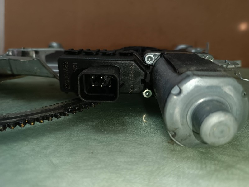 Recambio de elevalunas delantero izquierdo para opel astra h ber. cosmo referencia OEM IAM A330013100417LH A330513100405LH BROSE