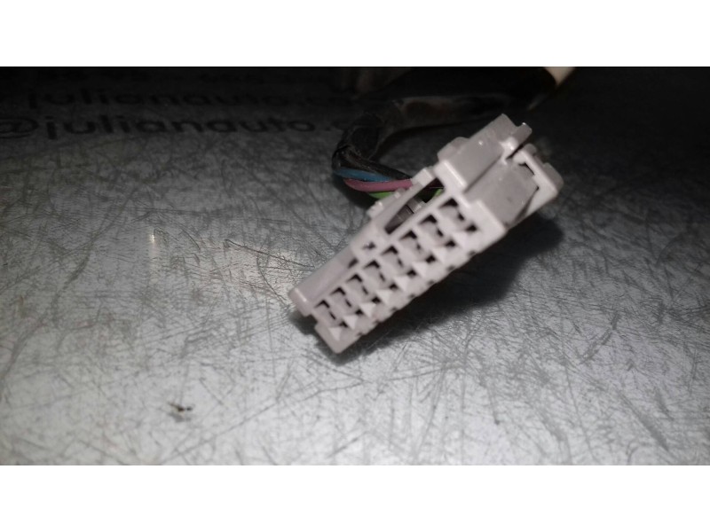 Recambio de retrovisor izquierdo para nissan primera berlina (p12) acenta referencia OEM IAM 96302AU466  ELECTRICO