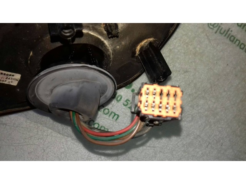 Recambio de retrovisor derecho para peugeot 206 berlina xt referencia OEM IAM 96480957XT  ELECTRICO