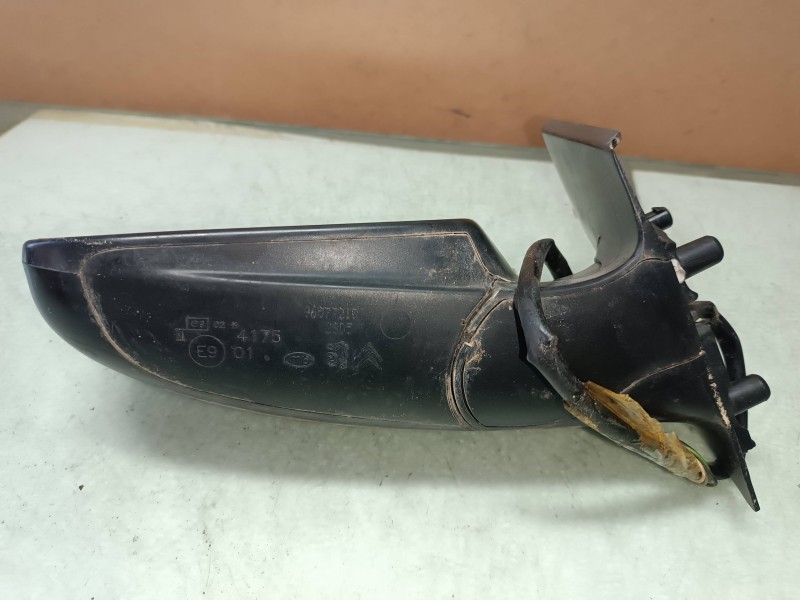 Recambio de retrovisor izquierdo para peugeot 307 cc (s1) 1.6 referencia OEM IAM 96577210  ELECTRICO