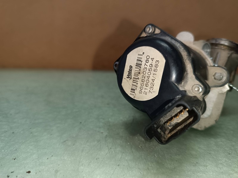 Recambio de valvula egr para peugeot 207 confort referencia OEM IAM 9658203780  