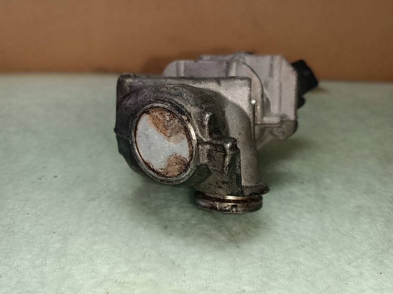 Recambio de valvula egr para peugeot 207 confort referencia OEM IAM 9658203780  