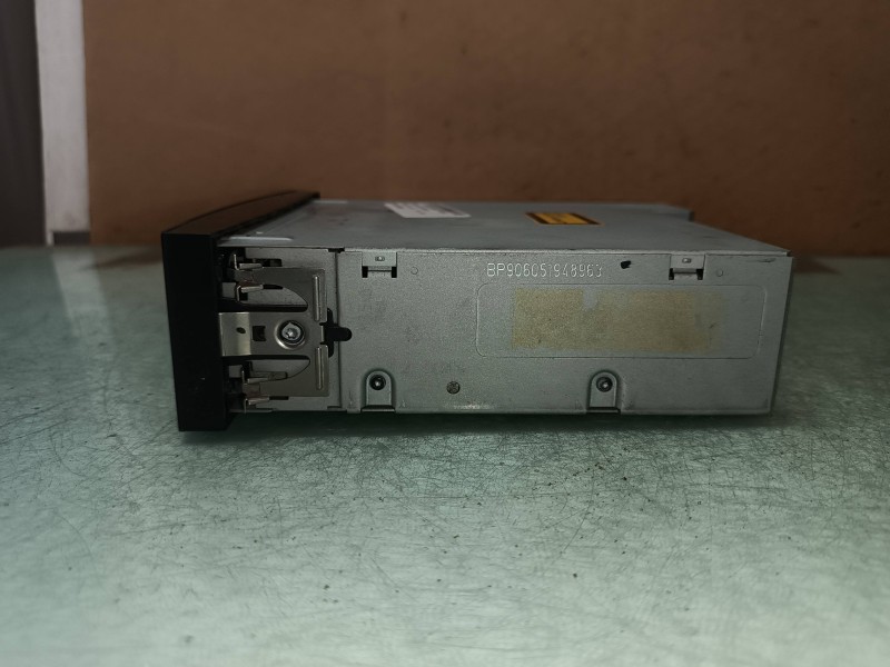 Recambio de sistema audio / radio cd para peugeot 307 cc (s1) 1.6 referencia OEM IAM 8635133 CD BLAUPUKT