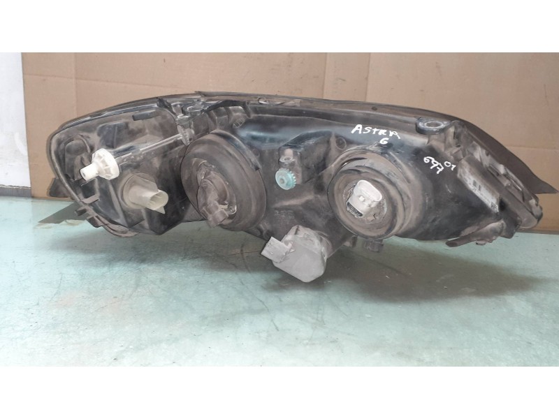Recambio de faro izquierdo para opel astra g berlina comfort referencia OEM IAM 24439602LH 1EG00764013 148437