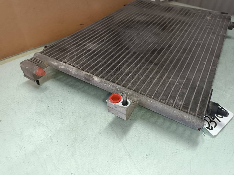 Recambio de condensador / radiador aire acondicionado para peugeot 407 st confort referencia OEM IAM 868482U  VALEO