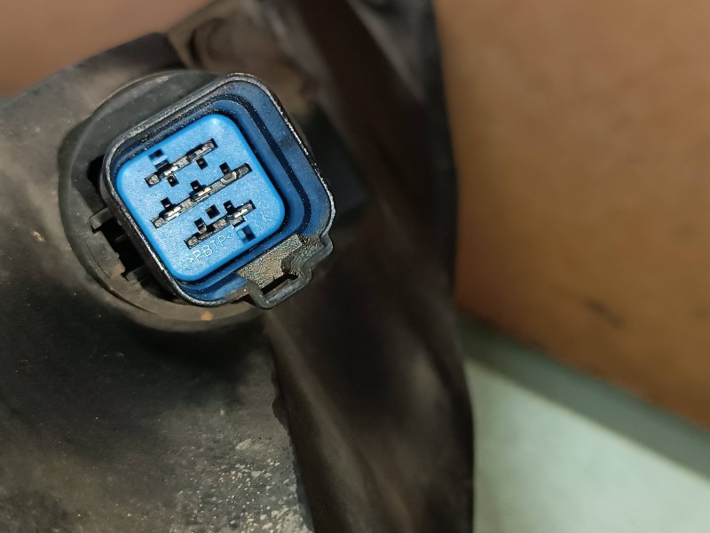 Recambio de faro derecho para ford focus berlina (cak) ambiente referencia OEM IAM X84X13005  