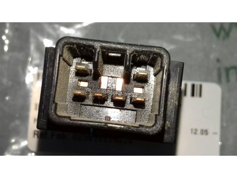 Recambio de interruptor para hyundai tucson (jm) 2.0 crdi comfort referencia OEM IAM 025917774970 4+2 PINES TCS / OFF