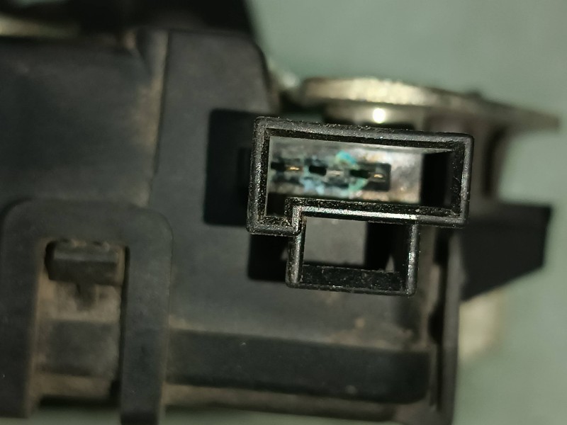 Recambio de cerradura maletero / porton para opel astra h ber. cosmo referencia OEM IAM 13117285 495058724 GM