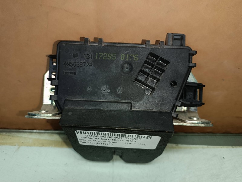Recambio de cerradura maletero / porton para opel astra h ber. cosmo referencia OEM IAM 13117285 495058724 GM