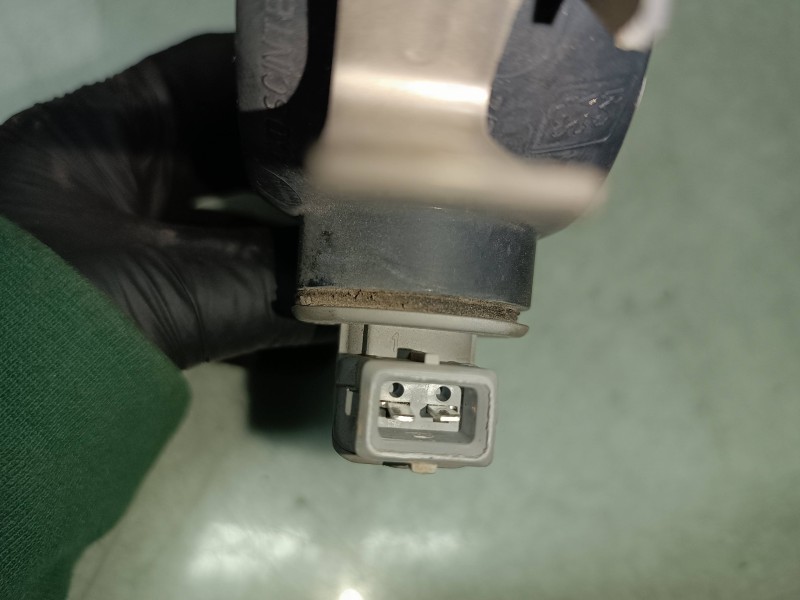 Recambio de luz central de freno para peugeot 206 berlina xt referencia OEM IAM 45106  2 PINES