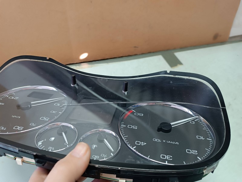 Recambio de cuadro instrumentos para peugeot 307 berlina (s2) xs referencia OEM IAM 9654485280 216785135 SAGEM