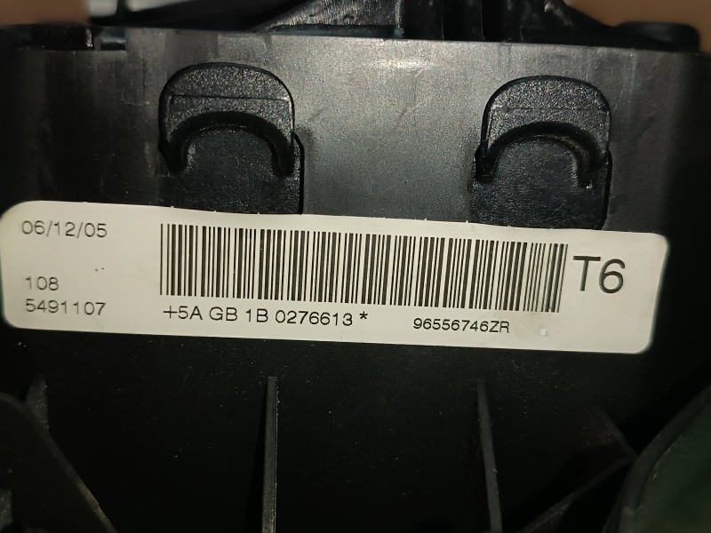 Recambio de airbag delantero izquierdo para peugeot 307 berlina (s2) xs referencia OEM IAM 96556746ZR 5AGB1B0276613 