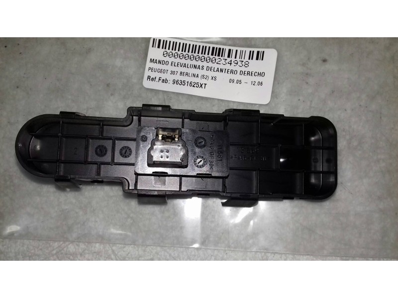 Recambio de mando elevalunas delantero derecho para peugeot 307 berlina (s2) xs referencia OEM IAM 96351625XT 53269709 