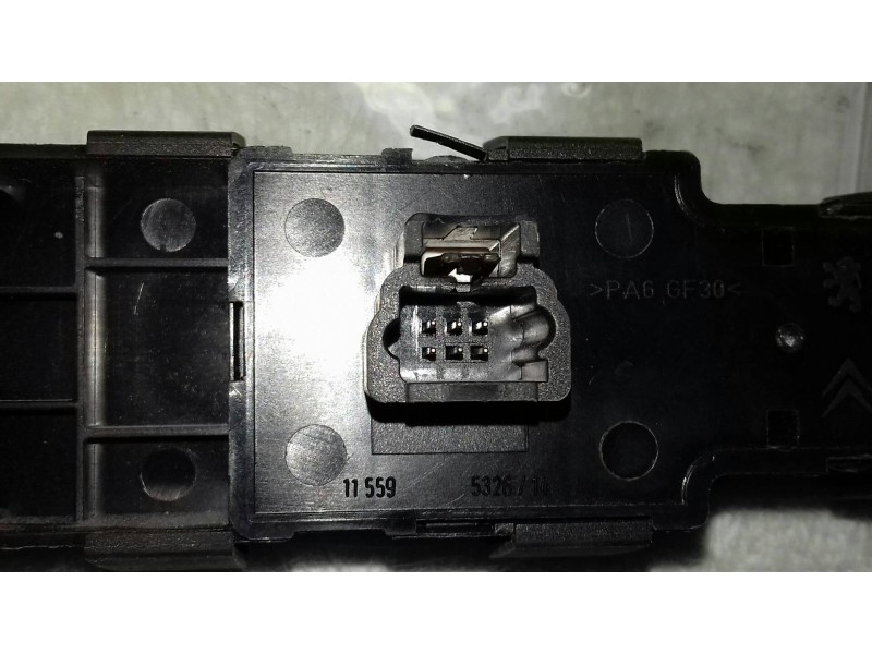 Recambio de mando elevalunas delantero izquierdo para peugeot 307 berlina (s2) xs referencia OEM IAM 96351622XT  