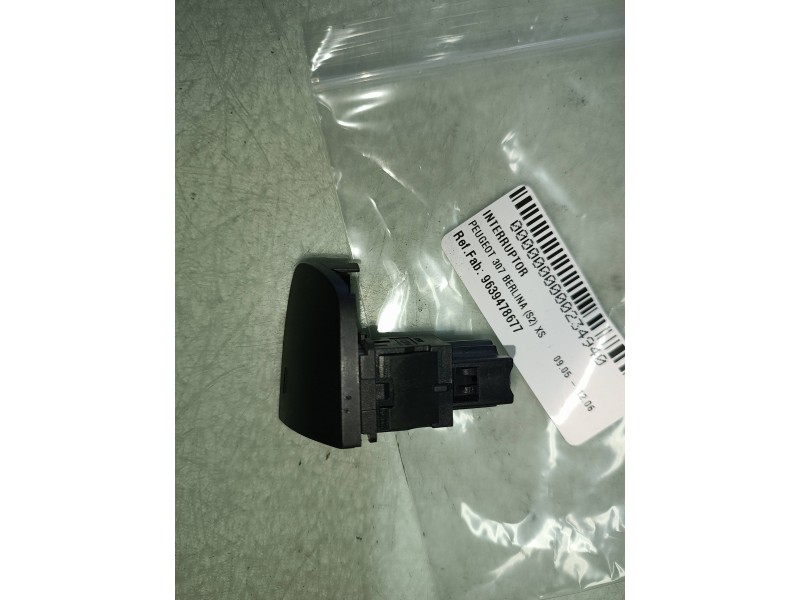 Recambio de interruptor para peugeot 307 berlina (s2) xs referencia OEM IAM 9639478677  PANEL EN BLANCO