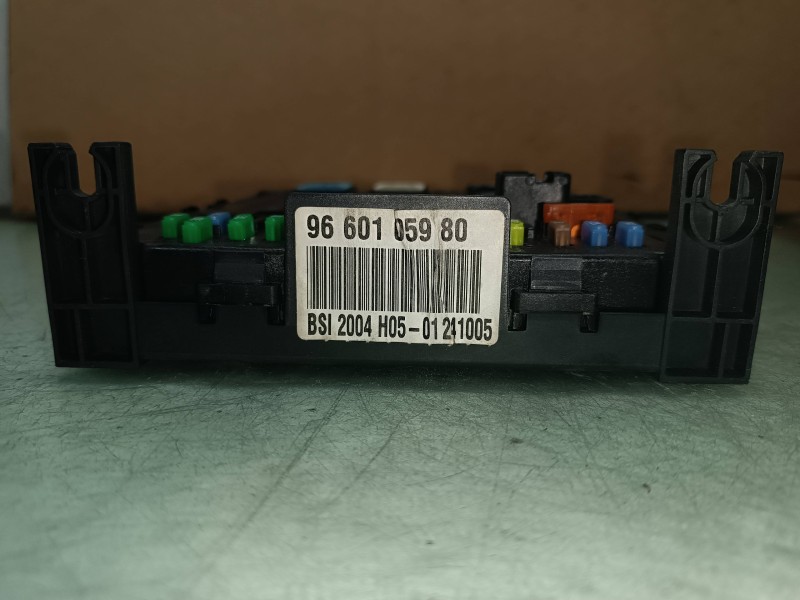 Recambio de centralita motor uce para peugeot 307 berlina (s2) xs referencia OEM IAM 9661377280 9660105980 KIT - BOSCH