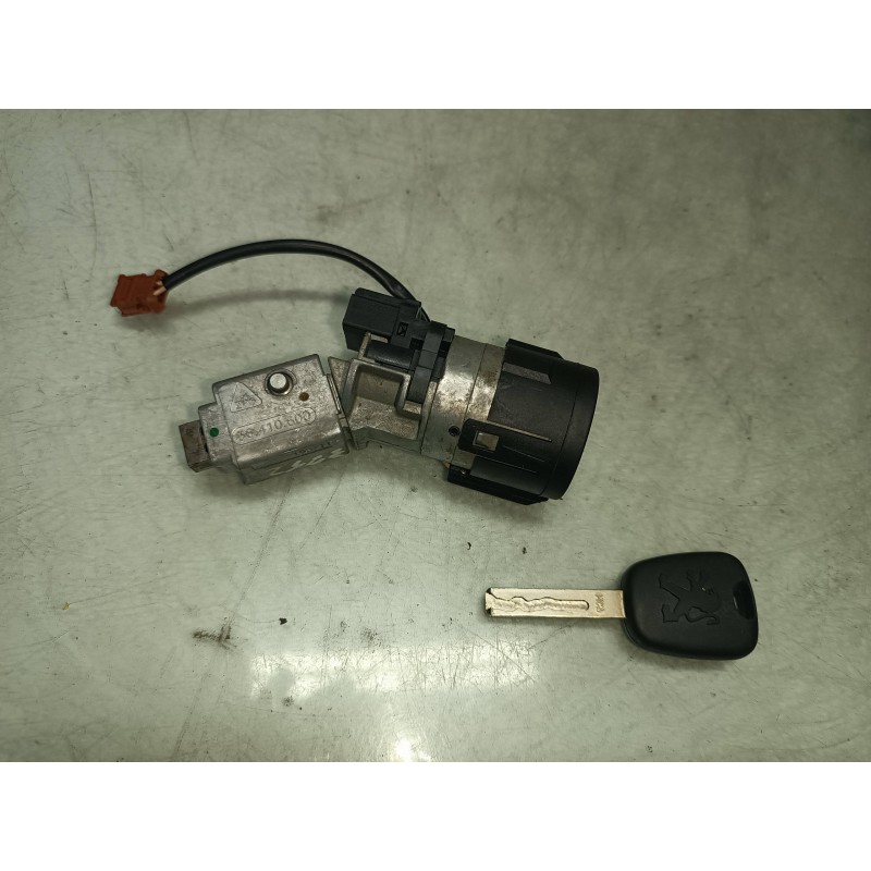 Recambio de centralita motor uce para peugeot 307 berlina (s2) xs referencia OEM IAM 9661377280 9660105980 KIT - BOSCH
