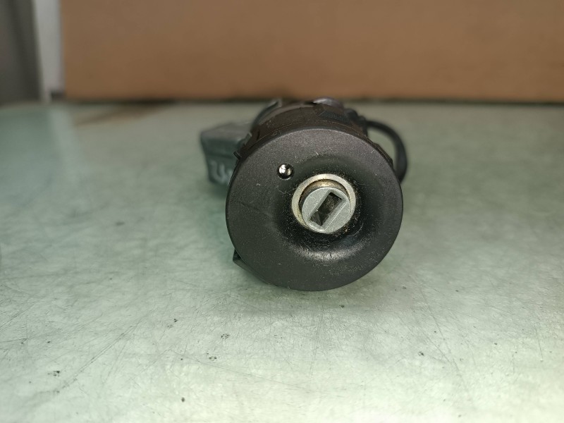 Recambio de centralita motor uce para peugeot 307 berlina (s2) xs referencia OEM IAM 9661377280 9660105980 KIT - BOSCH