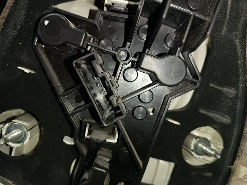 Recambio de piloto trasero izquierdo para bmw serie 1 berlina (e81/e87) 120d referencia OEM IAM 63210397034 63216924501 VALEO