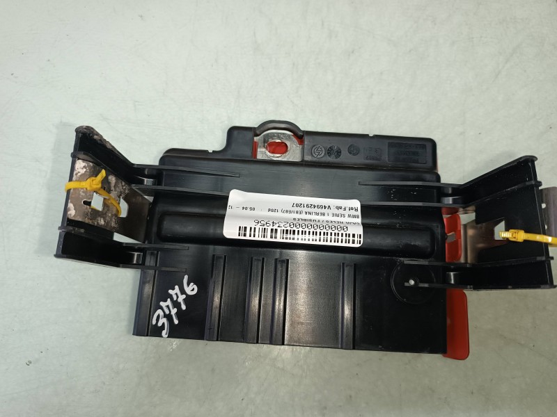 Recambio de caja reles / fusibles para bmw serie 1 berlina (e81/e87) 120d referencia OEM IAM V4694291207 694291207 10688710
