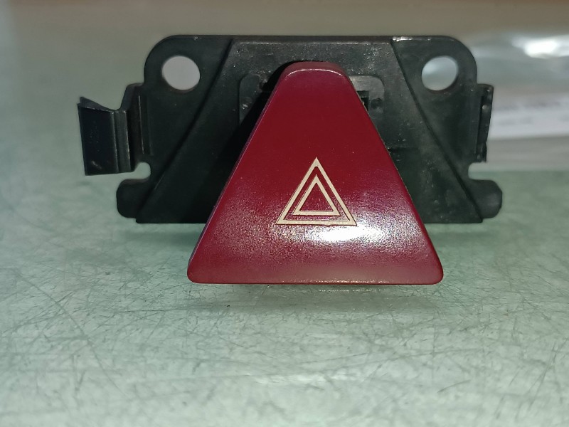 Recambio de warning para peugeot 307 berlina (s2) xs referencia OEM IAM   CONECTOR 3 PINES