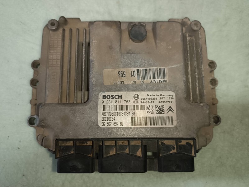 Recambio de centralita motor uce para peugeot 206 berlina xt referencia OEM IAM 9656709780 9653667680 KIT - BOSCH