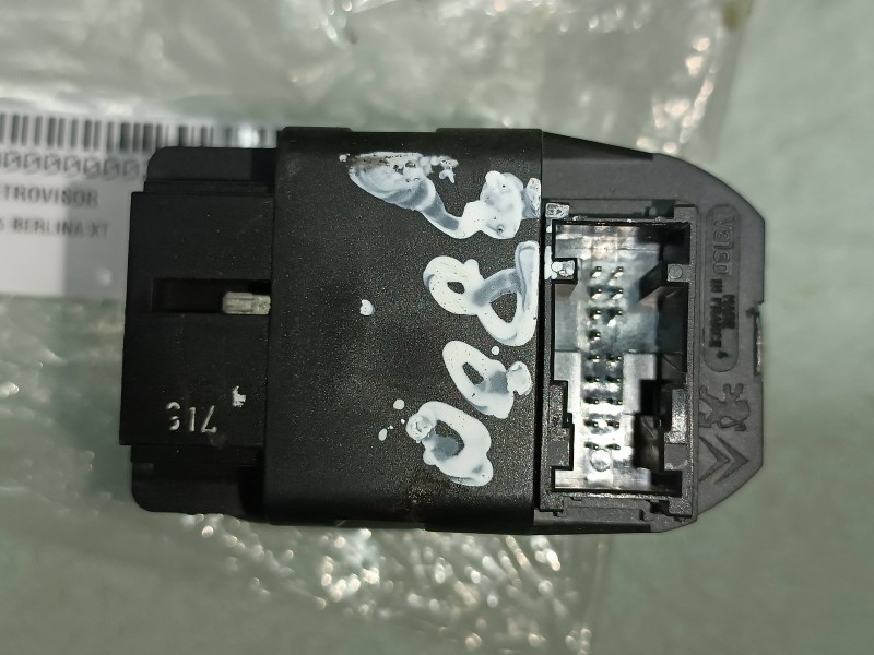 Recambio de mando retrovisor para peugeot 206 berlina xt referencia OEM IAM   