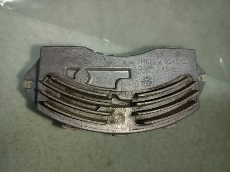 Recambio de resistencia calefaccion para bmw serie 1 berlina (e81/e87) 120d referencia OEM IAM 73040157  VALEO
