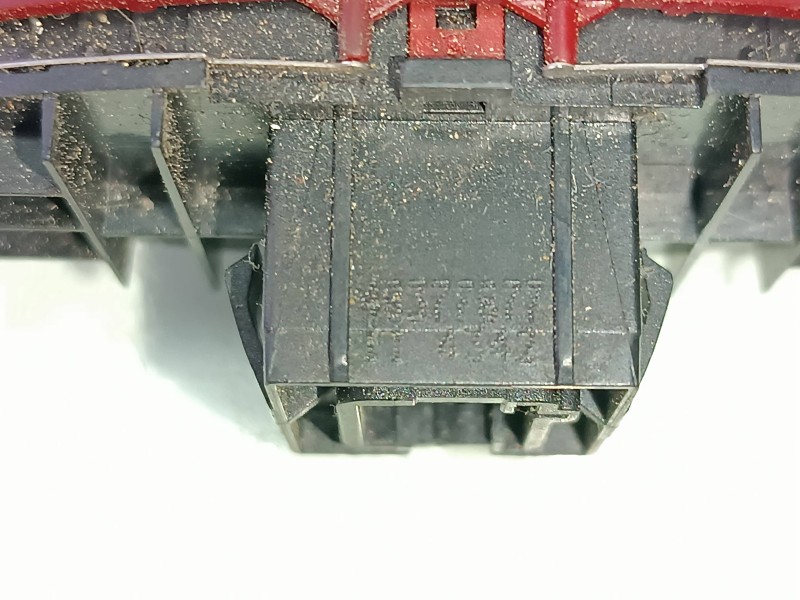 Recambio de warning para peugeot 206 berlina xt referencia OEM IAM 40377877  CONECTOR 5 PINES