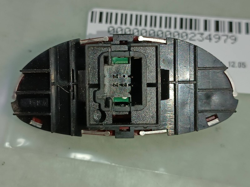 Recambio de warning para peugeot 206 berlina xt referencia OEM IAM 40377877  CONECTOR 5 PINES