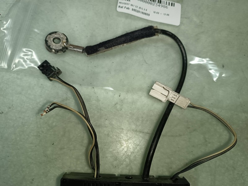 Recambio de antena para peugeot 307 cc (s1) 2.0 referencia OEM IAM 96520169809  