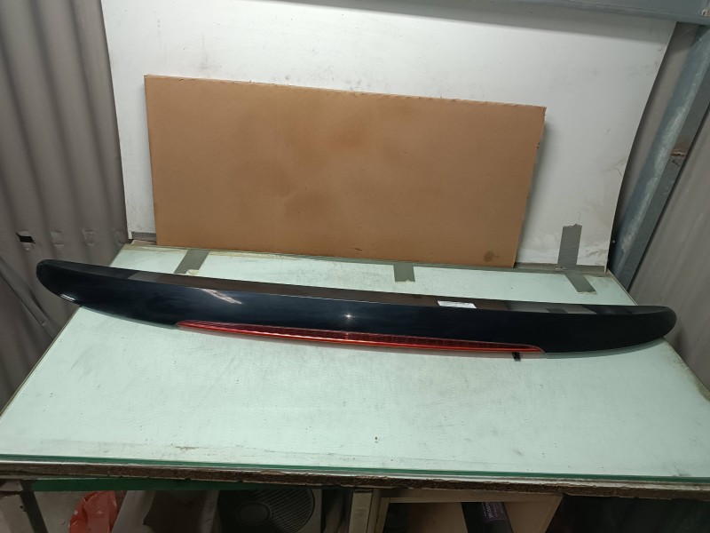 Recambio de aleron trasero para peugeot 307 cc (s1) 2.0 referencia OEM IAM 96512515XL 9641298880 VALEO