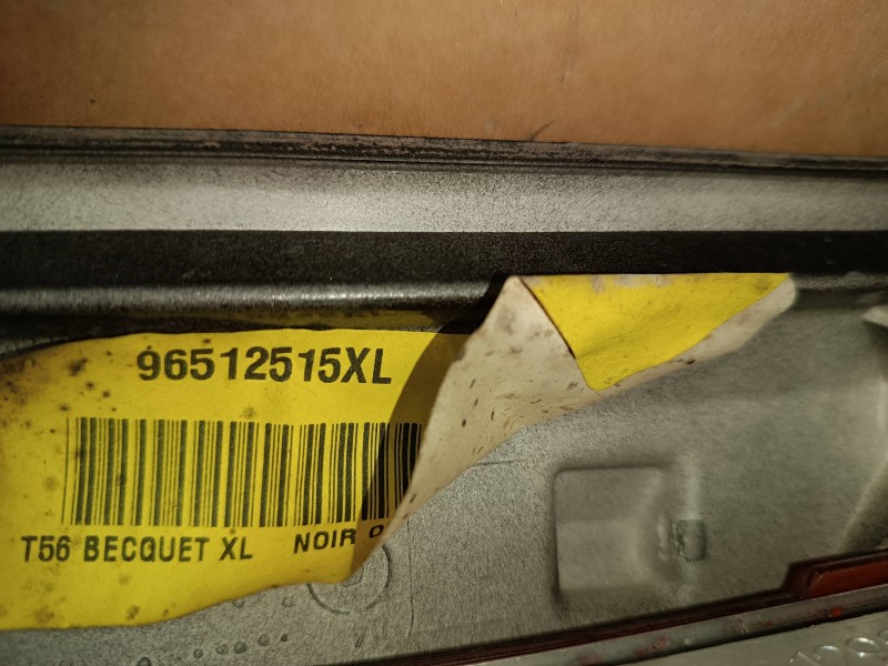 Recambio de aleron trasero para peugeot 307 cc (s1) 2.0 referencia OEM IAM 96512515XL 9641298880 VALEO