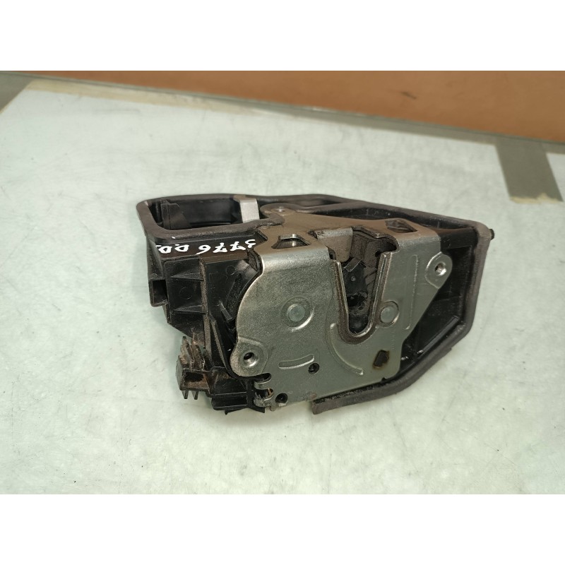 Recambio de cerradura puerta delantera derecha para bmw serie 1 berlina (e81/e87) 120d referencia OEM IAM 7167074  ELECTRICA